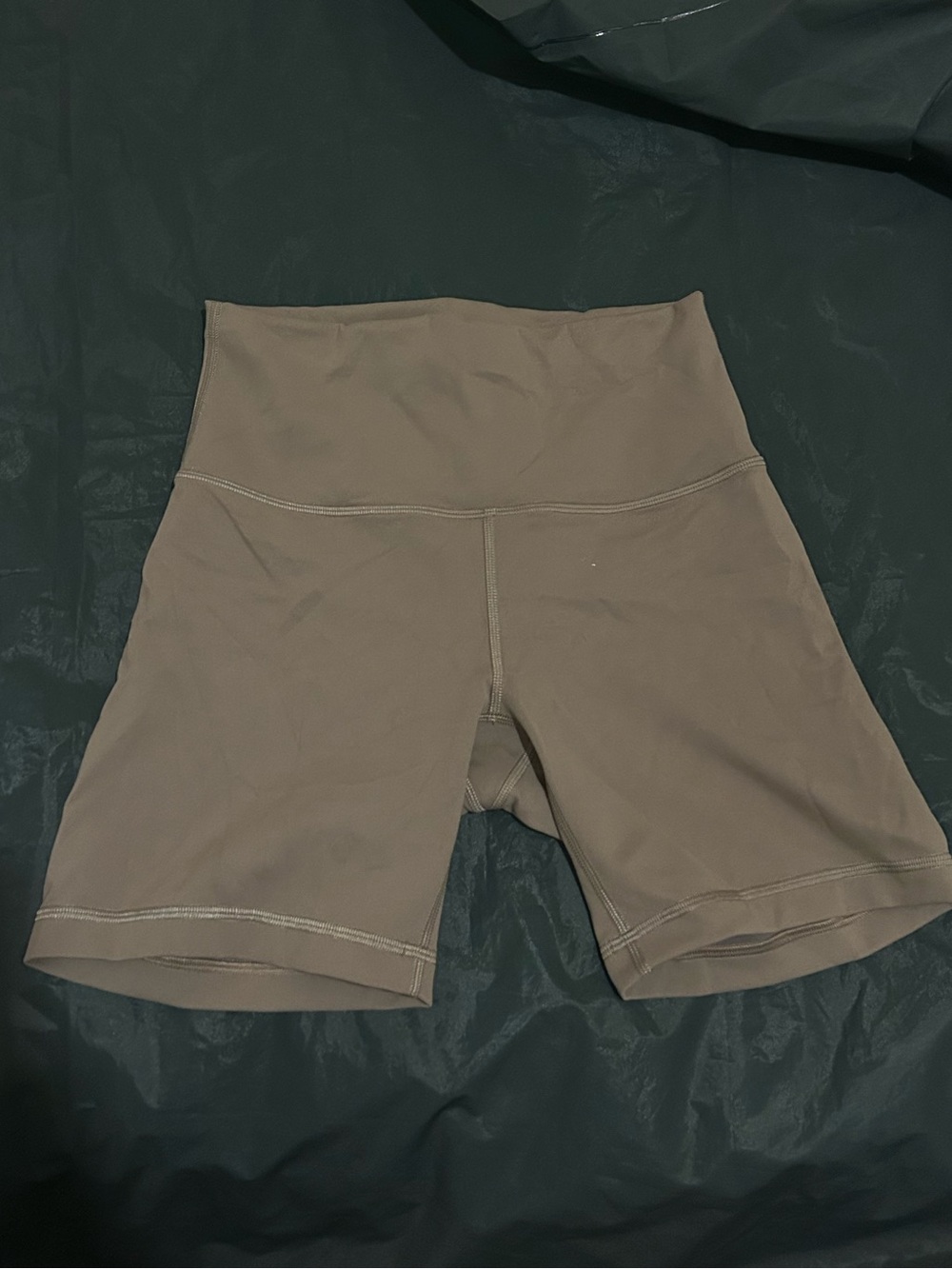 Lululemon Wunder Train HR Short 6" - Picture 3 of 5
